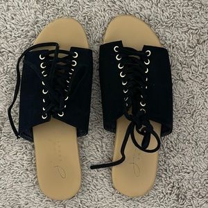 Sabo skirt sandals
